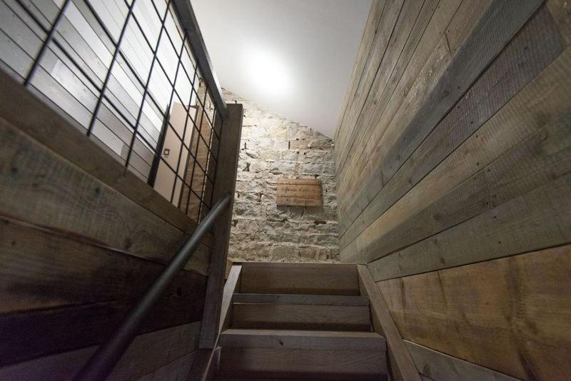 Gite L'Atelier De Tournerie Montigny-sur-l'Ain Экстерьер фото